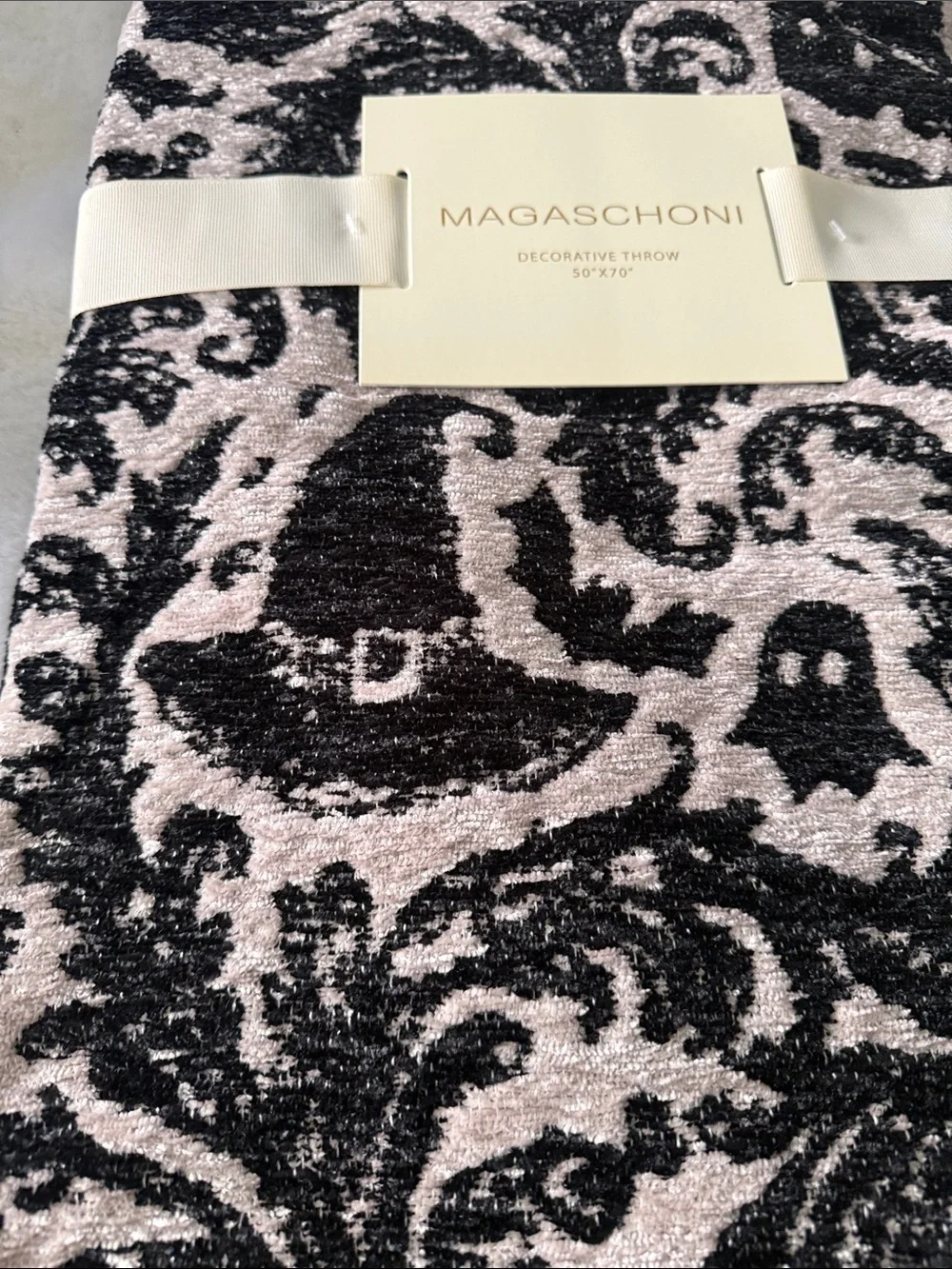 Magaschoni Black & Cream Halloween Jacquard Throw